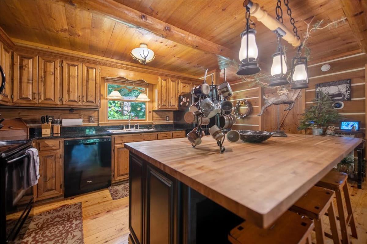 Waterfront Mountain Cabin With Hot Tub Villa Blue Ridge Exterior photo